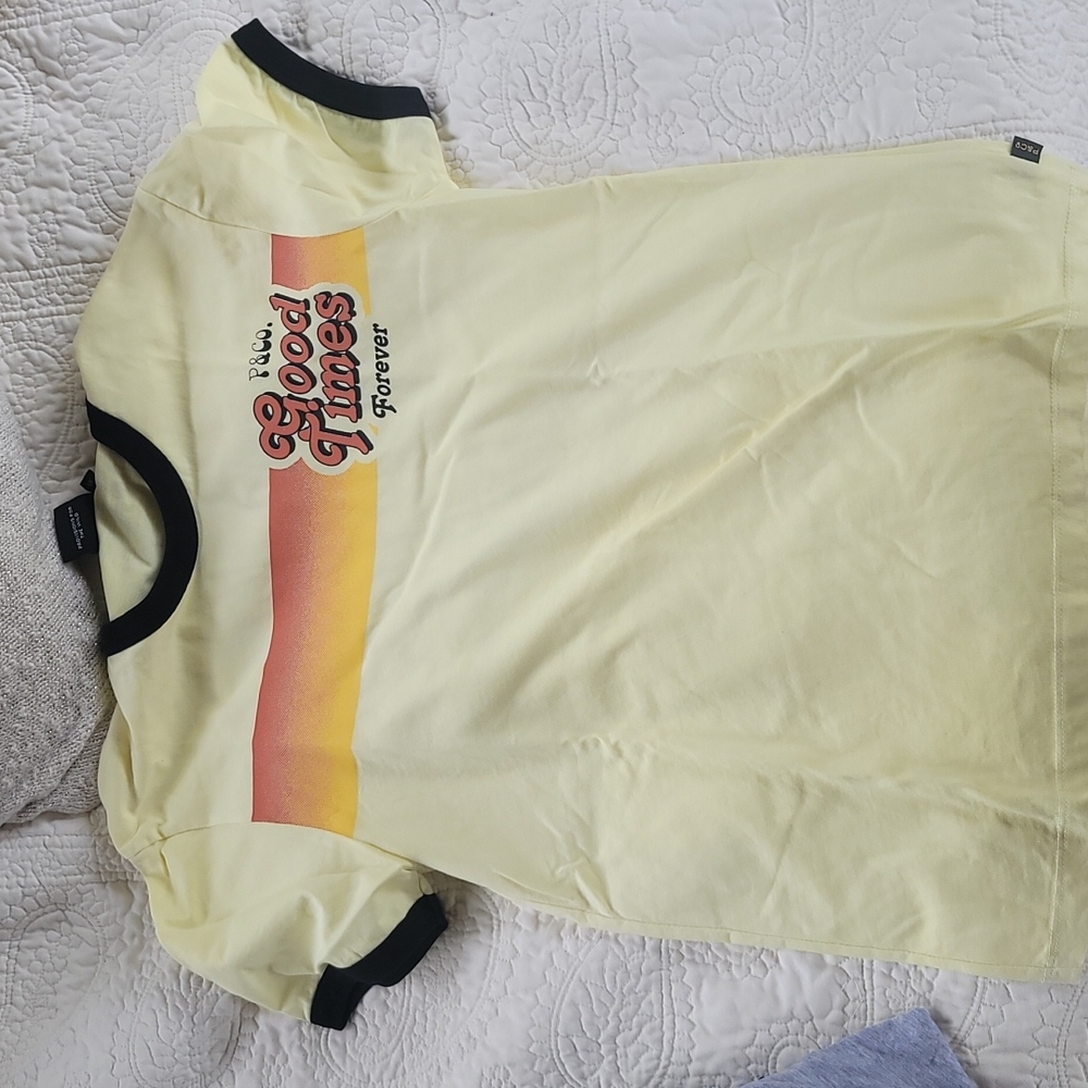 Womans tee